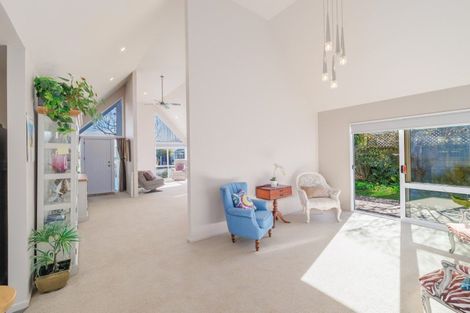 Photo of property in 46 Westgrove Avenue, Avonhead, Christchurch, 8042