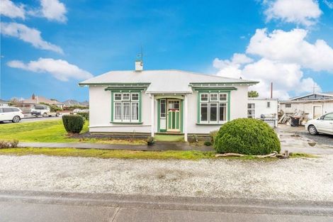 Photo of property in 374 Tay Street, Turnbull Thomson Park, Invercargill, 9810