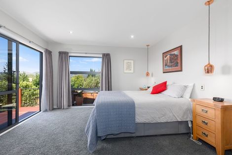 Photo of property in 154 Endeavour Drive, Whitby, Porirua, 5024