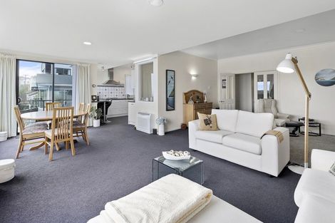 Photo of property in 3 View Road, Houghton Bay, Wellington, 6023