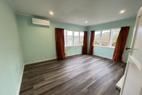 Photo of property in 1 Wavell Street, Karori, Wellington, 6012