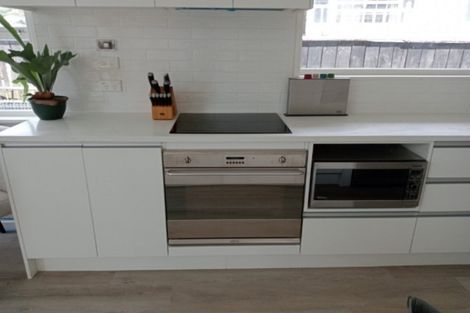 Photo of property in 57 Lawrence Crescent, Hillpark, Auckland, 2102