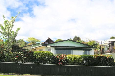 Photo of property in 42 Kurupae Road, Hilltop, Taupo, 3330