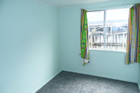 Photo of property in 5 Whitford Avenue, Mount Wellington, Auckland, 1060