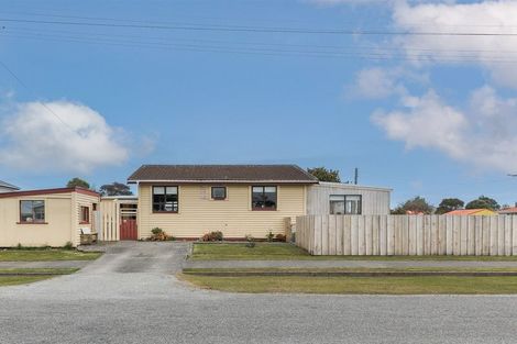 Photo of property in 20 Bentham Street, Westport, 7825