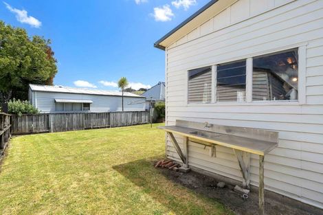 Photo of property in 112 Hampton Road, Whangamata, 3620