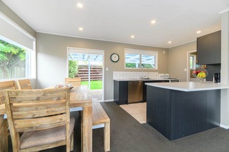 Photo of property in 132 Awaruku Road, Torbay, Auckland, 0630