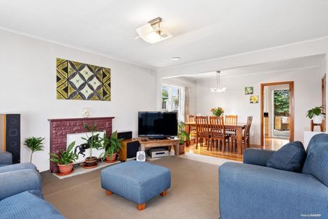 Photo of property in 26 Vodanovich Road, Te Atatu South, Auckland, 0610