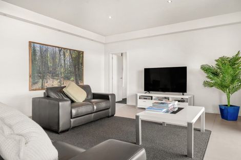 Photo of property in 5 Bovett Place, Wanaka, 9305