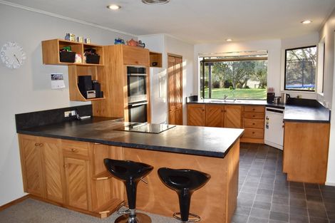 Photo of property in 98 Ringawhati Road, Otaki, 5583