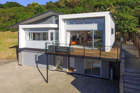 Photo of property in 34 Seaview Terrace, Kew, Dunedin, 9012