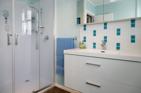 Photo of property in 1 Rangiora Crescent, Wairakei, Taupo, 3332