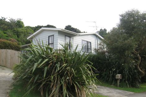 Photo of property in 59 Omapere Street, Whitby, Porirua, 5024