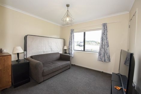 Photo of property in 8 Dunbar Place, Highlands Park, New Plymouth, 4312