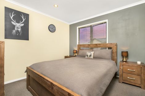 Photo of property in 21 Whitbourne Heights, Manurewa, Auckland, 2105