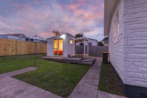 Photo of property in 9 Serrano Place, Clover Park, Auckland, 2023