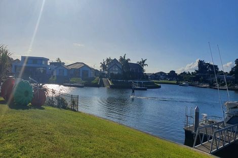 Photo of property in 4 Cordyline Way, One Tree Point, 0118