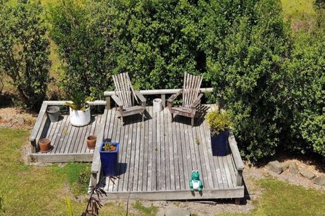 Photo of property in 18 Marohemo Road, Maungaturoto, 0583