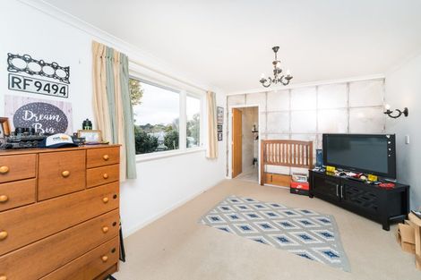 Photo of property in 8 Goodwyn Crescent, Hokowhitu, Palmerston North, 4410