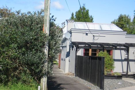 Photo of property in 1/64 Routley Drive, Glen Eden, Auckland, 0602