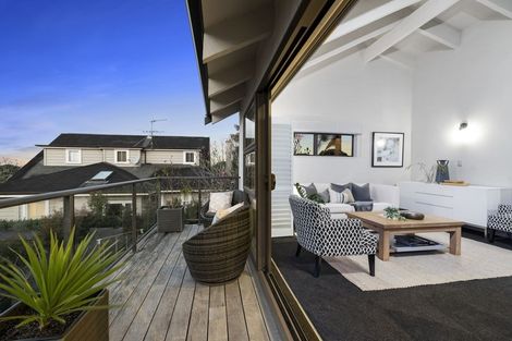 Photo of property in 2/13 Muritai Road, Milford, Auckland, 0620