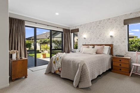 Photo of property in 5 Ohope Place, Papamoa Beach, Papamoa, 3118