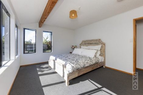 Photo of property in 14 Alice Street, Riverhead, 0820