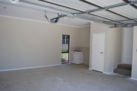Photo of property in 50b Pinedale Place, Henderson, Auckland, 0610