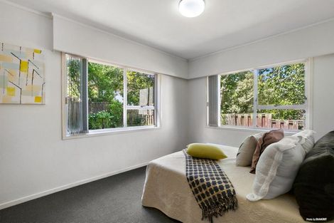 Photo of property in 15 Barlow Place, Chatswood, Auckland, 0626