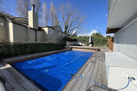 Photo of property in 1/44 Deuxberry Avenue, Northcote, Auckland, 0627