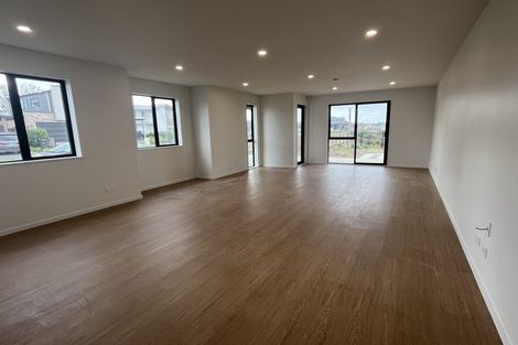 Photo of property in 3 Ahunga Road, Karaka, 2113