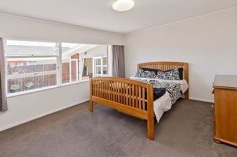 Photo of property in 4 Quibray Place, Botany Downs, Auckland, 2010