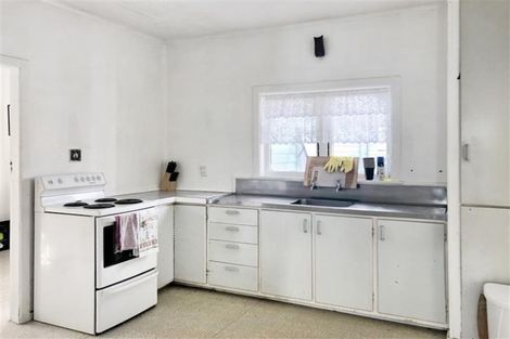 Photo of property in 1/49 Clevedon Road, Papakura, 2110