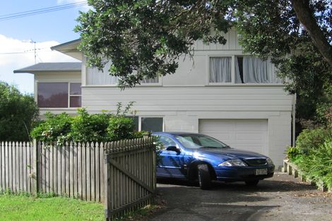 Photo of property in 327 East Coast Road, Mairangi Bay, Auckland, 0630