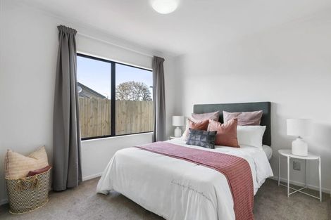 Photo of property in 73 Burswood Drive, Burswood, Auckland, 2013