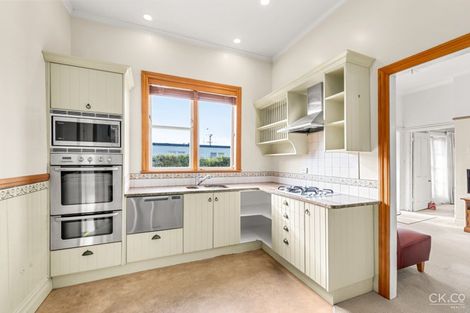 Photo of property in 17 William Street, Petone, Lower Hutt, 5012