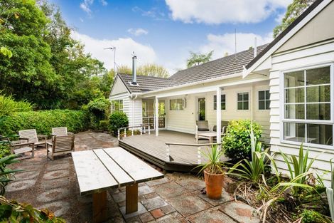 Photo of property in 210 Old West Road, Turitea, Palmerston North, 4472