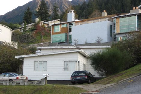 Photo of property in 105a-b Beach Street, Queenstown, 9300