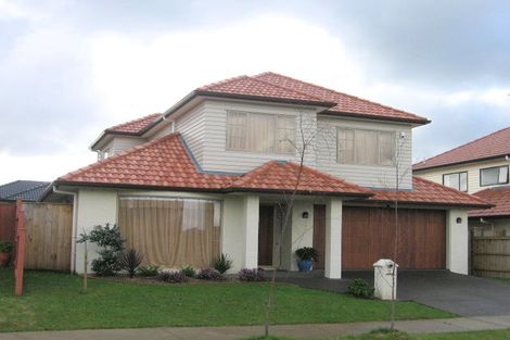 Photo of property in 11 Kalmore Place, Flat Bush, Auckland, 2016