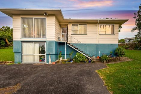 Photo of property in 62 Kamara Road, Glen Eden, Auckland, 0602