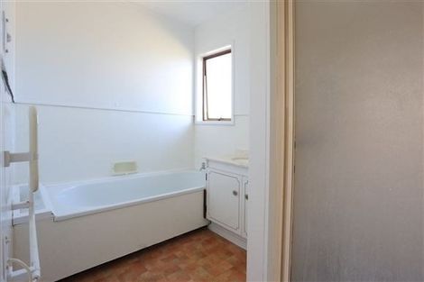 Photo of property in 4/46 Seabrook Avenue, New Lynn, Auckland, 0600