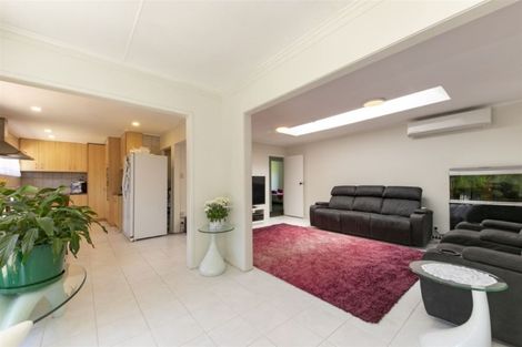 Photo of property in 1/69 Glencoe Road, Browns Bay, Auckland, 0630