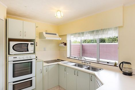 Photo of property in 12 Wedgwood Grove, Highbury, Palmerston North, 4412