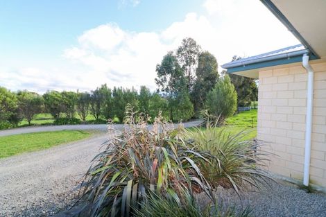 Photo of property in 75 Adelaide Road, Dannevirke, 4978