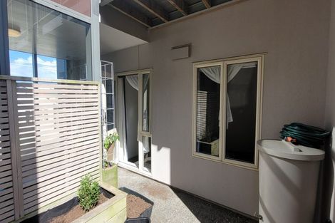 Photo of property in Luxford Villas, 107/72 Herald Street, Berhampore, Wellington, 6023
