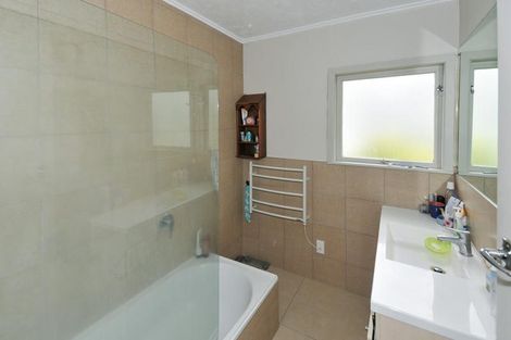 Photo of property in 63 Seine Road, Forrest Hill, Auckland, 0620