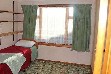 Photo of property in 30 Awamoa Road, Holmes Hill, Oamaru, 9401