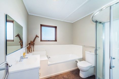 Photo of property in 50 Walton Road, Paraparaumu Beach, Paraparaumu, 5032