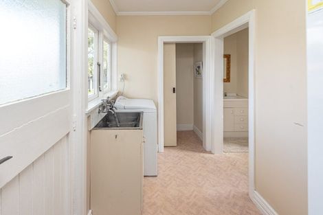 Photo of property in 6 Stark Street, Durie Hill, Whanganui, 4500