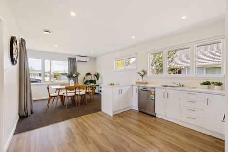 Photo of property in 47 Emlyn Place, Avondale, Christchurch, 8061